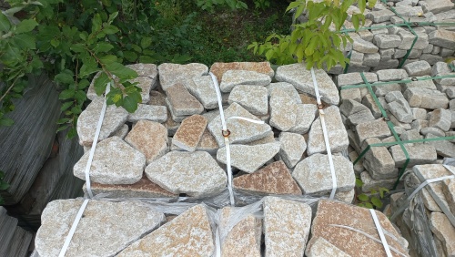 Гранитный плитняк галтованный для парковки купить в Чите