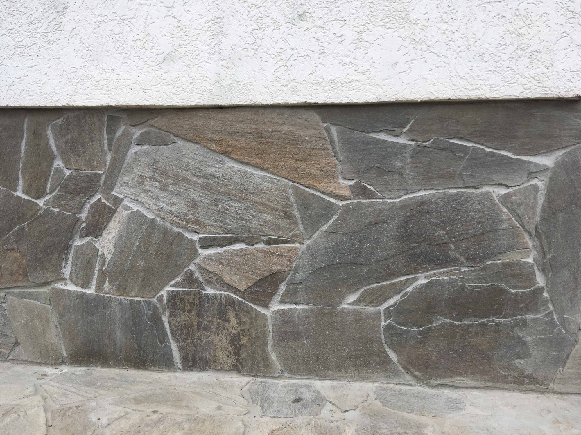 Плитняк златолит Уральский  для фасада купить в Чите