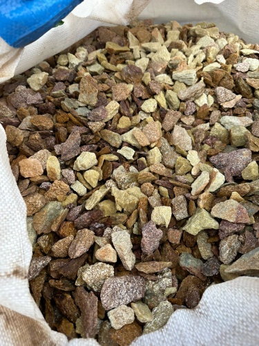 Златолит персиковый декоративная каменная крошка купить в Чите