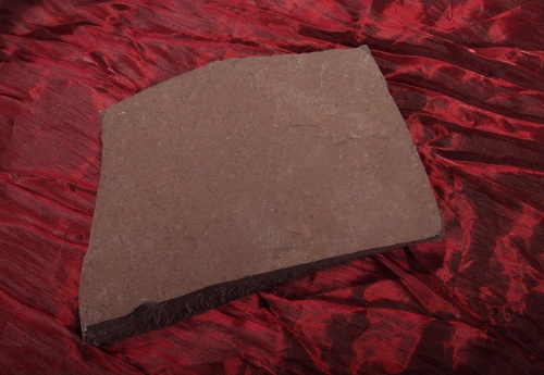 Плитняк лемезит бордовый для цоколя 1,5-2 см купить в Чите