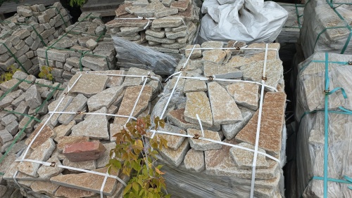 Плитняк гранитный галтованный купить в Чите