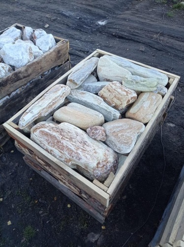 Златолит жёлтый, жёлто-зелёный глыбки и валуны для ланшафтного дизайна купить в Чите