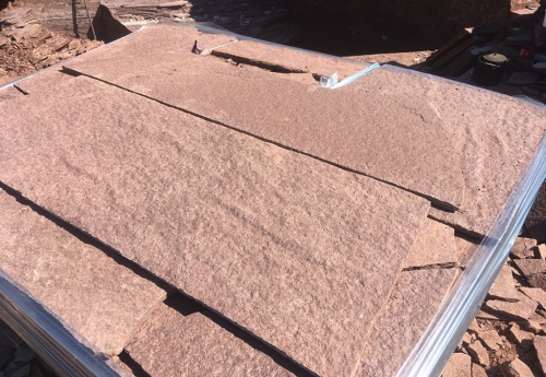 Плитняк лемезит бордовый для ступеней 20-25 мм купить в Чите